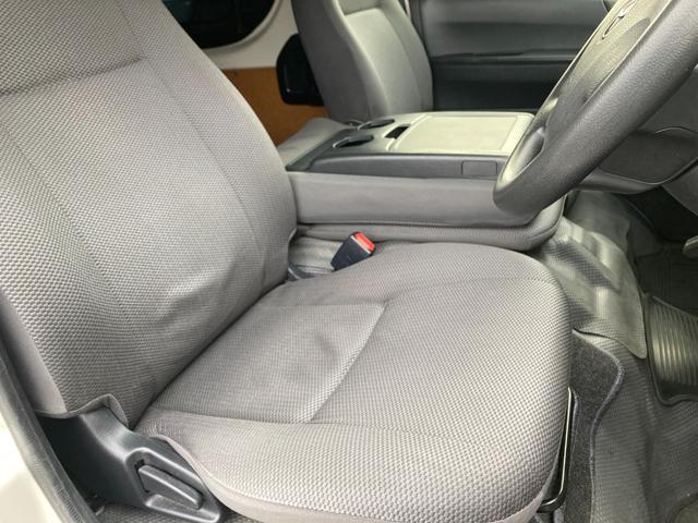 ハイエースバン ＤＸ　ＧＬパッケージ　ワンオーナー　禁煙　ストラーダ９インチナビ　ＡＣ１００Ｖ　リアヒーター　リアクーラー　バックカメラ　フルセグ　ＥＴＣ　Ｂｌｕｅｔｏｏｔｈ接続　ＣＤ／ＤＶＤ再生　キーレス　電格ミラー　ディーゼルターボ（15枚目）