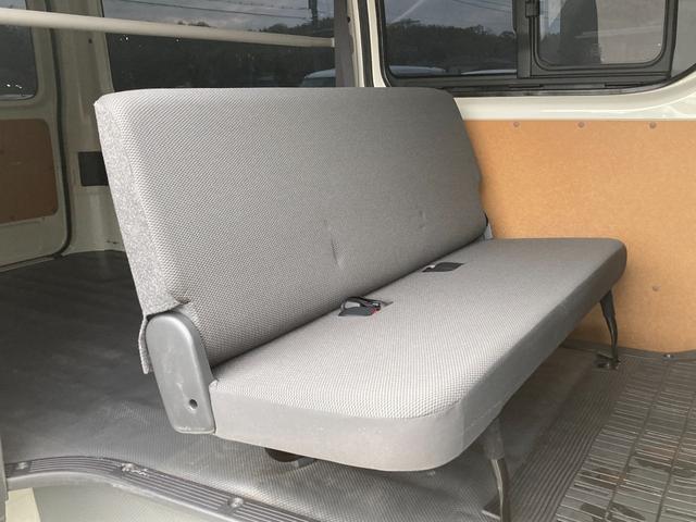 ハイエースバン ＤＸ　ＧＬパッケージ　ワンオーナー　禁煙　ストラーダ９インチナビ　ＡＣ１００Ｖ　リアヒーター　リアクーラー　バックカメラ　フルセグ　ＥＴＣ　Ｂｌｕｅｔｏｏｔｈ接続　ＣＤ／ＤＶＤ再生　キーレス　電格ミラー　ディーゼルターボ（16枚目）