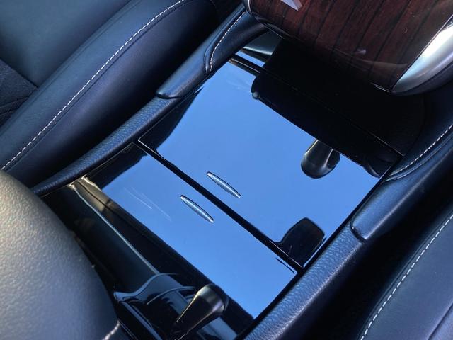 ハリアー プレミアム　禁煙車　純正ナビ　フロント・バックカメラ　ハーフレザーシート　パワーシート　レーダークルーズコントロール　衝突軽減ブレーキ　レーンキープ　パワーバックドア　ＬＥＤヘッドライト　純正１８インチアルミ（29枚目）