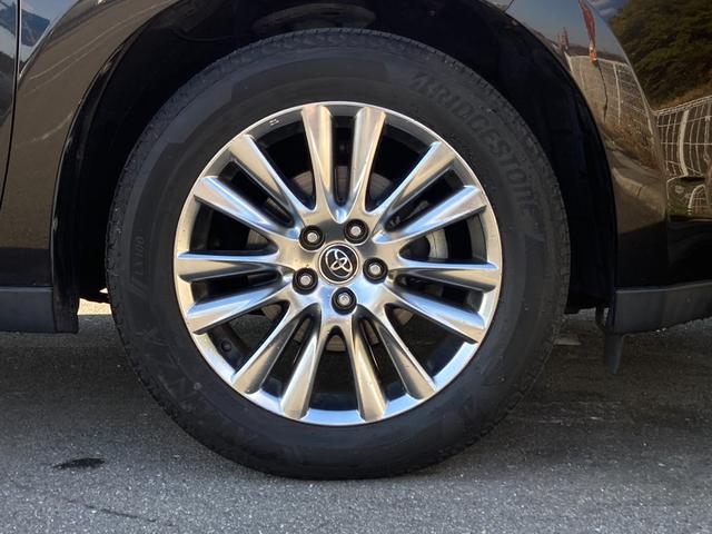 ハリアー プレミアム　禁煙車　純正ナビ　フロント・バックカメラ　ハーフレザーシート　パワーシート　レーダークルーズコントロール　衝突軽減ブレーキ　レーンキープ　パワーバックドア　ＬＥＤヘッドライト　純正１８インチアルミ（38枚目）