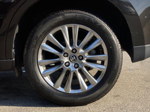 ハリアー プレミアム　禁煙車　純正ナビ　フロント・バックカメラ　ハーフレザーシート　パワーシート　レーダークルーズコントロール　衝突軽減ブレーキ　レーンキープ　パワーバックドア　ＬＥＤヘッドライト　純正１８インチアルミ（40枚目）