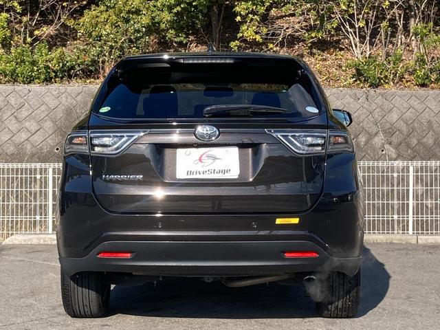 ハリアー プレミアム　禁煙車　純正ナビ　フロント・バックカメラ　ハーフレザーシート　パワーシート　レーダークルーズコントロール　衝突軽減ブレーキ　レーンキープ　パワーバックドア　ＬＥＤヘッドライト　純正１８インチアルミ（44枚目）