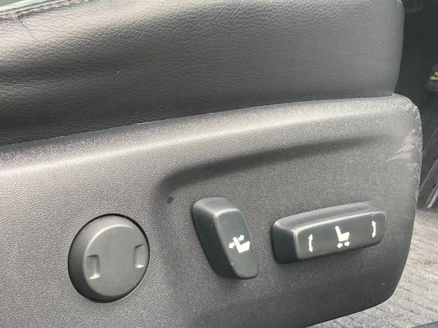 カムリ ハイブリッド　レザーパッケージ　禁煙　モデリスタエアロ　黒革　純正１７インチＡＷ　純正ナビ　前席シートヒーター　クルーズコントロール　バックカメラ　ＨＩＤヘッドライト　フルセグ　プッシュスタート　ＥＴＣ　Ｂｌｕｅｔｏｏｔｈ接続（29枚目）