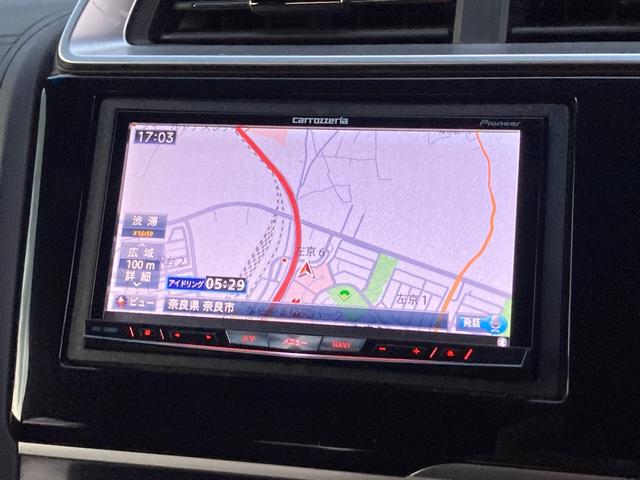 フィット ＲＳ　禁煙車　社外メモリーナビ　バックカメラ　インテリキー　クルーズコントロール　ＬＥＤヘッドライト　パドルシフト　オートライト　フルセグＴＶ　Ｂｌｕｅｔｏｏｔｈ　純正１６インチアルミ　電格ミラー　ＥＴＣ（6枚目）