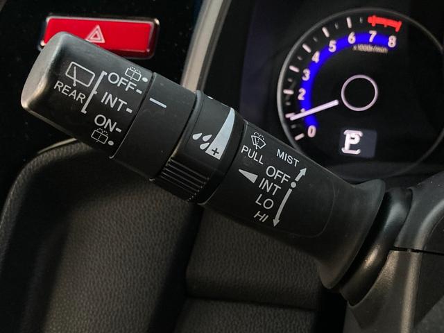 フィット ＲＳ　禁煙車　社外メモリーナビ　バックカメラ　インテリキー　クルーズコントロール　ＬＥＤヘッドライト　パドルシフト　オートライト　フルセグＴＶ　Ｂｌｕｅｔｏｏｔｈ　純正１６インチアルミ　電格ミラー　ＥＴＣ（16枚目）