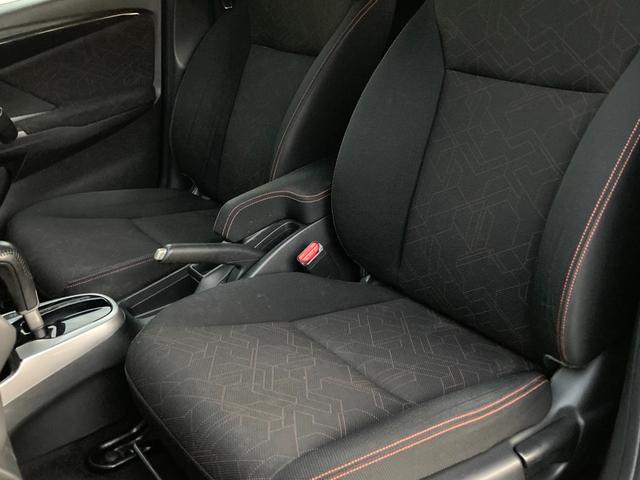 フィット ＲＳ　禁煙車　社外メモリーナビ　バックカメラ　インテリキー　クルーズコントロール　ＬＥＤヘッドライト　パドルシフト　オートライト　フルセグＴＶ　Ｂｌｕｅｔｏｏｔｈ　純正１６インチアルミ　電格ミラー　ＥＴＣ（36枚目）
