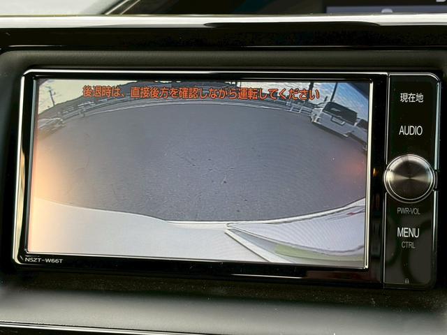 ノア Ｓｉ　モデリスタエアロ　禁煙　純正ナビ　バックカメラ　インテリキー　両側パワースライド　衝突軽減ブレーキ　レーンキープ　クルーズコントロール　ＬＥＤヘッドライト　ＵＳＢポート　ＥＴＣ　純正１６ＡＷ　８人乗り（11枚目）