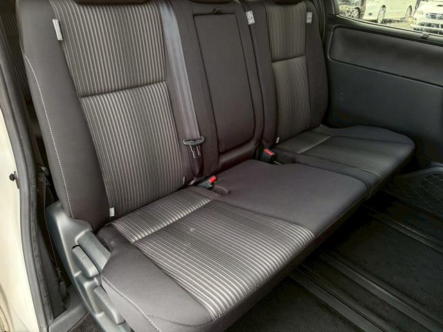 ノア Ｓｉ　モデリスタエアロ　禁煙　純正ナビ　バックカメラ　インテリキー　両側パワースライド　衝突軽減ブレーキ　レーンキープ　クルーズコントロール　ＬＥＤヘッドライト　ＵＳＢポート　ＥＴＣ　純正１６ＡＷ　８人乗り（39枚目）