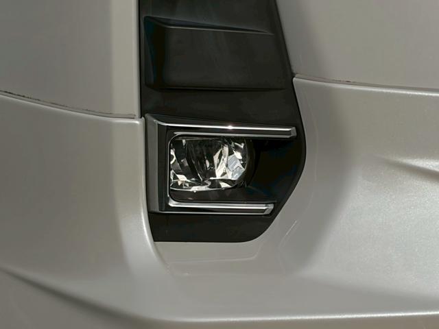 ノア Ｓｉ　モデリスタエアロ　禁煙　純正ナビ　バックカメラ　インテリキー　両側パワースライド　衝突軽減ブレーキ　レーンキープ　クルーズコントロール　ＬＥＤヘッドライト　ＵＳＢポート　ＥＴＣ　純正１６ＡＷ　８人乗り（44枚目）