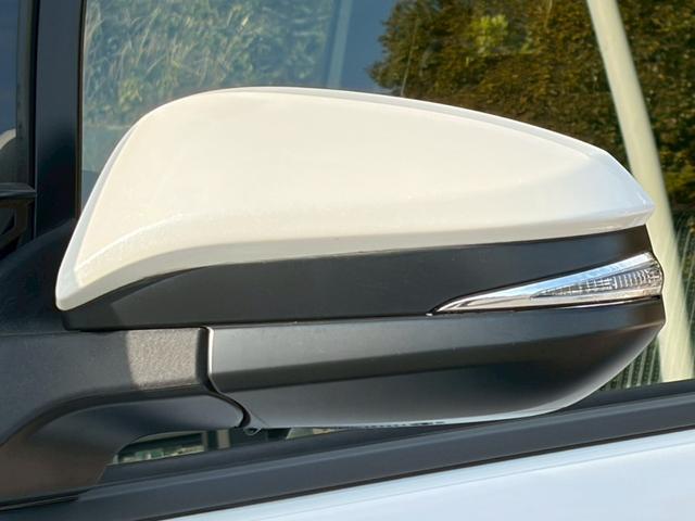 ノア Ｓｉ　モデリスタエアロ　禁煙　純正ナビ　バックカメラ　インテリキー　両側パワースライド　衝突軽減ブレーキ　レーンキープ　クルーズコントロール　ＬＥＤヘッドライト　ＵＳＢポート　ＥＴＣ　純正１６ＡＷ　８人乗り（47枚目）