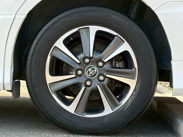 ノア Ｓｉ　モデリスタエアロ　禁煙　純正ナビ　バックカメラ　インテリキー　両側パワースライド　衝突軽減ブレーキ　レーンキープ　クルーズコントロール　ＬＥＤヘッドライト　ＵＳＢポート　ＥＴＣ　純正１６ＡＷ　８人乗り（49枚目）