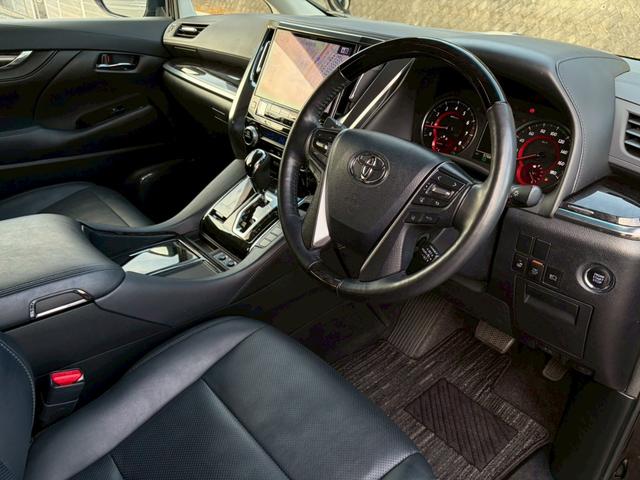 アルファード ２．５Ｓ　Ｃパッケージ　１オーナー　禁煙　社外１１型ナビ　フリップダウンモニター　ドラレコ　黒革　バックカメラ　パワーシート　前席シート冷暖　ステアリングヒーター　レーダークルーズ　パワーバックドア　純正１８ＡＷ　車検整備付（40枚目）