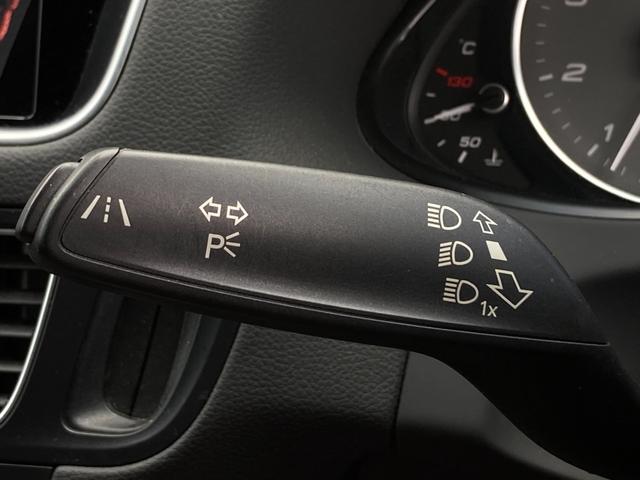 ＳＱ５ ベースグレード　ユーザー買取　アシスタンスＰＫＧ　黒／赤ナッパレザー　純正２１インチＡＷ　Ｂａｎｇ＆Ｏｌｕｆｓｅｎ　ＡＣＣ　メモリ付パワーシート　純正ナビ　バックカメラ　ドラレコ　パワーバックドア　ＢＳＭ　禁煙（18枚目）