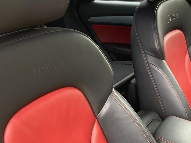 ＳＱ５ ベースグレード　ユーザー買取　アシスタンスＰＫＧ　黒／赤ナッパレザー　純正２１インチＡＷ　Ｂａｎｇ＆Ｏｌｕｆｓｅｎ　ＡＣＣ　メモリ付パワーシート　純正ナビ　バックカメラ　ドラレコ　パワーバックドア　ＢＳＭ　禁煙（30枚目）