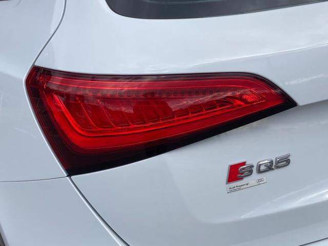 ＳＱ５ ベースグレード　ユーザー買取　アシスタンスＰＫＧ　黒／赤ナッパレザー　純正２１インチＡＷ　Ｂａｎｇ＆Ｏｌｕｆｓｅｎ　ＡＣＣ　メモリ付パワーシート　純正ナビ　バックカメラ　ドラレコ　パワーバックドア　ＢＳＭ　禁煙（37枚目）