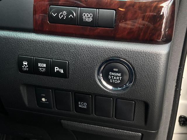 ヴェルファイア ２．４Ｚ　禁煙　アルパイン８インチナビ　フリップダウンモニター　両側パワースライドドア　バックカメラ　フルセグ　　前後クリアランスソナー　純正１８インチアルミ　前後ドラレコ　ＥＴＣ　スマートキー　８人乗り（19枚目）