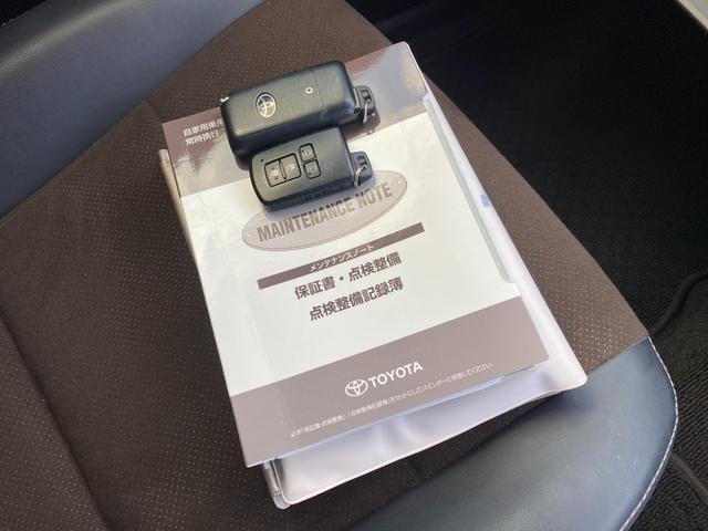 シエンタ Ｇ　クエロ　ワンオーナー　ユーザー買取　禁煙　ハーフレザー　純ナビ　全周囲カメラ　両側パワースライド　セーフティセンス　前席シートヒーター　ステアリングヒーター　ＬＥＤヘッドライト　純正１６ＡＷ　ドラレコ　ＥＴＣ（5枚目）