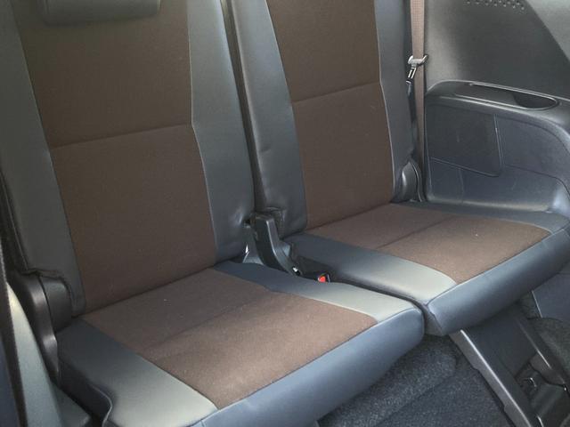 シエンタ Ｇ　クエロ　ワンオーナー　ユーザー買取　禁煙　ハーフレザー　純ナビ　全周囲カメラ　両側パワースライド　セーフティセンス　前席シートヒーター　ステアリングヒーター　ＬＥＤヘッドライト　純正１６ＡＷ　ドラレコ　ＥＴＣ（17枚目）