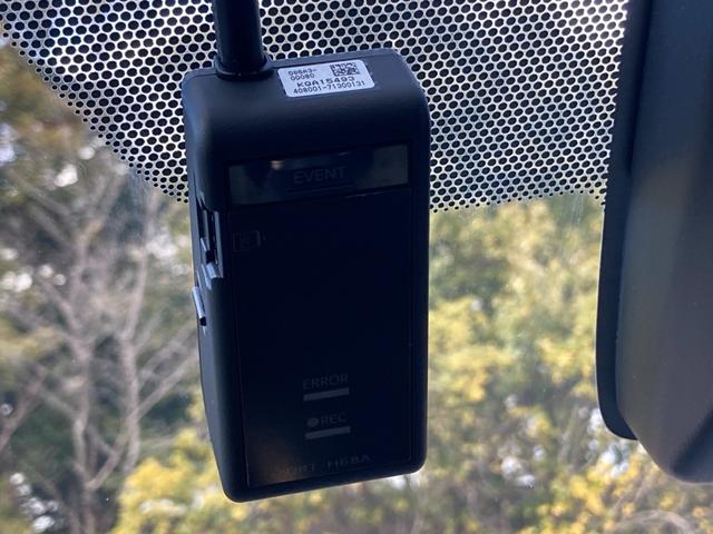 シエンタ Ｇ　クエロ　ワンオーナー　ユーザー買取　禁煙　ハーフレザー　純ナビ　全周囲カメラ　両側パワースライド　セーフティセンス　前席シートヒーター　ステアリングヒーター　ＬＥＤヘッドライト　純正１６ＡＷ　ドラレコ　ＥＴＣ（28枚目）