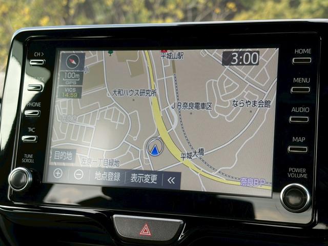 ヤリス ハイブリッドＺ　走行距離９０００キロ！　禁煙車　純正ナビ　全周囲モニター　ドラレコ　レーダークルーズ　衝突軽減　ブラインドスポット　ＬＥＤヘッドライト　前後クリソナ　シートヒーター　ＵＳＢポート　ＥＴＣ　車検整備付（11枚目）