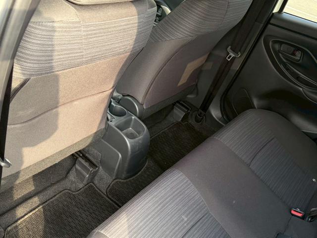 ヤリス ハイブリッドＺ　走行距離９０００キロ！　禁煙車　純正ナビ　全周囲モニター　ドラレコ　レーダークルーズ　衝突軽減　ブラインドスポット　ＬＥＤヘッドライト　前後クリソナ　シートヒーター　ＵＳＢポート　ＥＴＣ　車検整備付（35枚目）