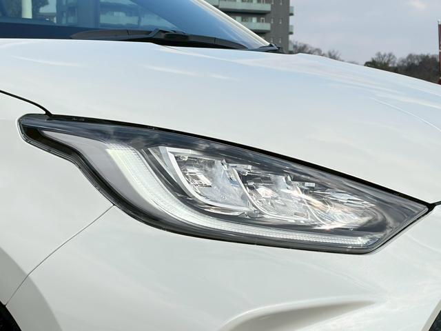 ヤリス ハイブリッドＺ　走行距離９０００キロ！　禁煙車　純正ナビ　全周囲モニター　ドラレコ　レーダークルーズ　衝突軽減　ブラインドスポット　ＬＥＤヘッドライト　前後クリソナ　シートヒーター　ＵＳＢポート　ＥＴＣ　車検整備付（37枚目）