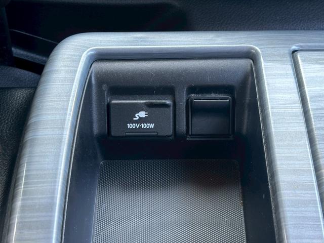 エルグランド ライダー　ブラックライン　黒本革シート　禁煙車　純正ナビ　フリップダウンモニター　黒レザーシート　全周囲カメラ　両側パワースライドドア　ドライブレコーダー　クリアランスソナー　クルーズコントロール　オットマン　フルセグ　ＥＴＣ　車検整備付（17枚目）