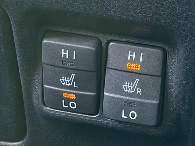 ヴォクシー ハイブリッドＶ　禁煙　両側パワースライドドア　セーフティセンス　純正ナビ　バックカメラ　地デジ　前席シートヒーター　クルーズコントロール　純正１５インチアルミ　スマートキー　ＥＴＣ　Ｂｌｕｅｔｏｏｔｈ接続　保証１年付（35枚目）