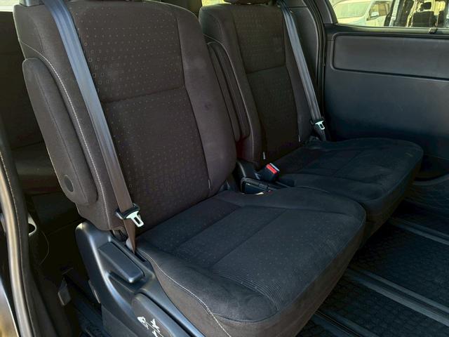 ヴォクシー ハイブリッドＶ　禁煙　両側パワースライドドア　セーフティセンス　純正ナビ　バックカメラ　地デジ　前席シートヒーター　クルーズコントロール　純正１５インチアルミ　スマートキー　ＥＴＣ　Ｂｌｕｅｔｏｏｔｈ接続　保証１年付（42枚目）