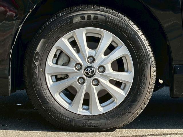 ヴォクシー ハイブリッドＶ　禁煙　両側パワースライドドア　セーフティセンス　純正ナビ　バックカメラ　地デジ　前席シートヒーター　クルーズコントロール　純正１５インチアルミ　スマートキー　ＥＴＣ　Ｂｌｕｅｔｏｏｔｈ接続　保証１年付（52枚目）