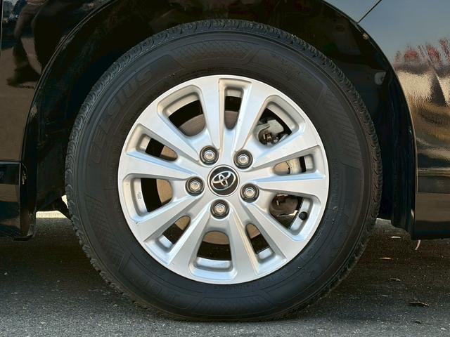 ヴォクシー ハイブリッドＶ　禁煙　両側パワースライドドア　セーフティセンス　純正ナビ　バックカメラ　地デジ　前席シートヒーター　クルーズコントロール　純正１５インチアルミ　スマートキー　ＥＴＣ　Ｂｌｕｅｔｏｏｔｈ接続　保証１年付（53枚目）