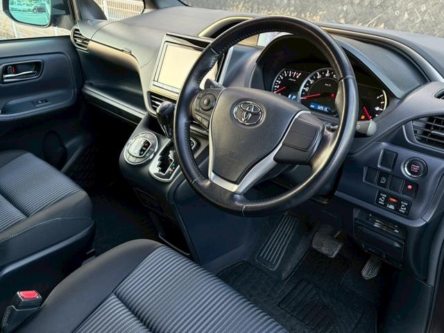 ヴォクシー ＺＳ　煌　禁煙　両側パワースライドドア　後席フリップダウンモニター　純正９インチナビ　バックカメラ　フルセグ　純正１６インチＡＷ　スマートキー　ＬＥＤヘッドライト　ドラレコ　ＥＴＣ　Ｂｌｕｅｔｏｏｔｈ　７人乗り（33枚目）