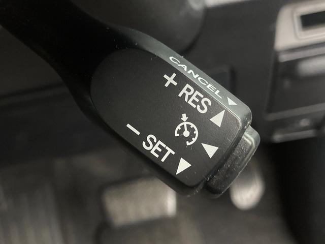 ノア Ｘ　禁煙　純正ナビ　トヨタセーフティセンス　パワースライド　クルーズコントロール　衝突軽減ブレーキ　レーンキープ　オートハイビーム　ＬＥＤヘッドライト　前後クリソナ　ＵＳＢポート　キーレス　車検整備付（18枚目）