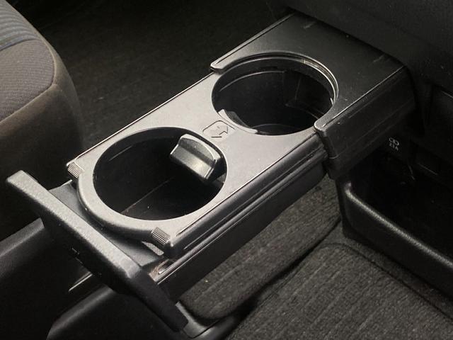 ノア Ｘ　禁煙　純正ナビ　トヨタセーフティセンス　パワースライド　クルーズコントロール　衝突軽減ブレーキ　レーンキープ　オートハイビーム　ＬＥＤヘッドライト　前後クリソナ　ＵＳＢポート　キーレス　車検整備付（27枚目）