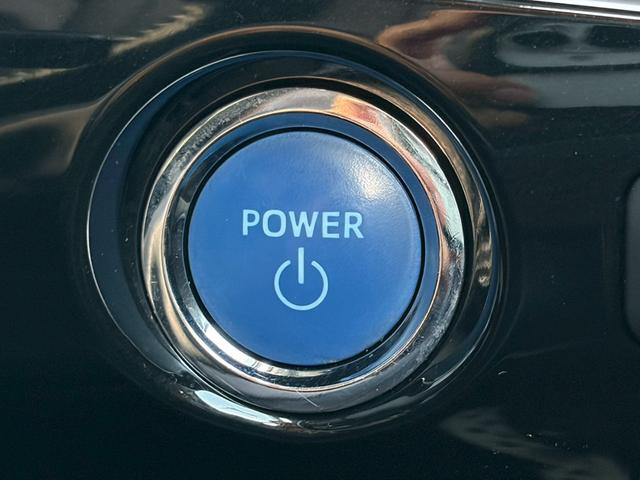 プリウス Aプレミアム ツーリングセレクション 禁煙車 純正9型ナビ バックカメラ 前後ドラレコ 黒革シート 前席シート冷暖 パーキングアシスト レーダークルーズ ヘッドアップディスプレイ LEDヘッドライト ETC 純正17インチAW 車検整備付(17枚目)