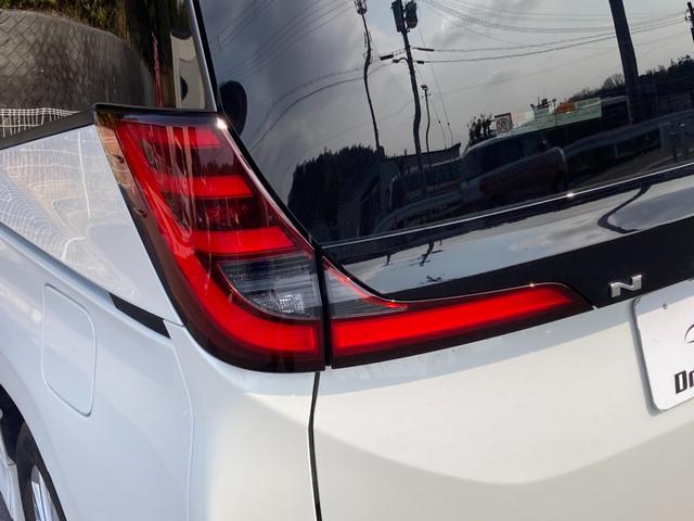 ノア S-G 禁煙 トヨタセーフティセンス 純正ディスプレイ カープレイ バックモニター パワスラ レーダークルーズ LEDヘッドライト ブレーキホールド スマートキー 純正16AW 前後クリソナ ETC 7人乗り(31枚目)