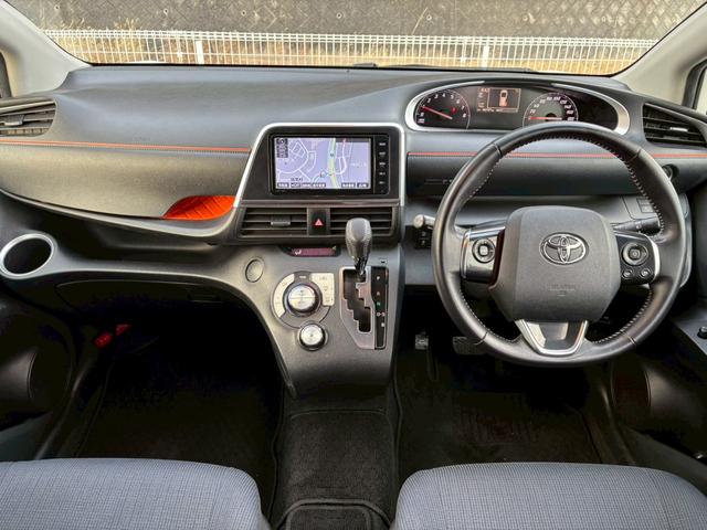 シエンタ Ｇ　禁煙　ユーザー買取　純正ナビ　後席モニター　バックカメラ　両側電動スライドドア　トヨタセーフティ　衝突軽減ブレーキ　フルセグＴＶ　スマートキー　レーンキープ　ＥＴＣ　法定整備点検付　保証１年（5枚目）