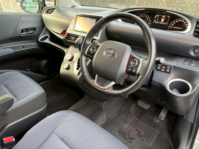 シエンタ Ｇ　禁煙　ユーザー買取　純正ナビ　後席モニター　バックカメラ　両側電動スライドドア　トヨタセーフティ　衝突軽減ブレーキ　フルセグＴＶ　スマートキー　レーンキープ　ＥＴＣ　法定整備点検付　保証１年（10枚目）