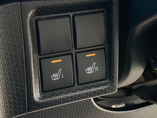 タント カスタムＲＳ　ターボ　禁煙車　両側パワースライド　純正ナビ　全周囲モニター　ハーフレザーシート　シートヒーター　ＬＥＤヘッドライト　衝突軽減ブレーキ　レーンキープ　前後クリソナ　純正１５インチＡＷ　車検整備付（7枚目）