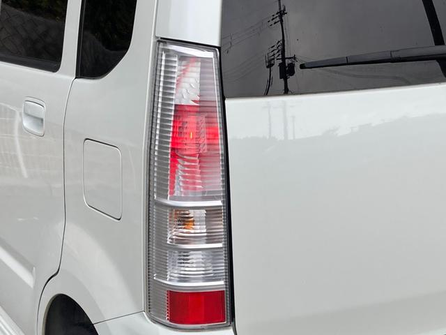 ワゴンＲ スティングレーＴ　ユーザー買取　禁煙　キセノンヘッドライト　社外ＨＤＤナビ　ＥＴＣ　純正１４インチアルミ　電動格納ミラー　オートエアコン　パワーウインドウ　パワステ　スマートキー　助手席エアバック　ターボ　車検整備付（27枚目）