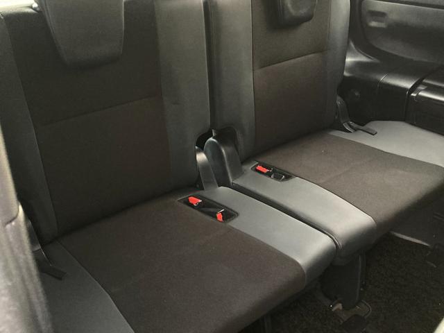 ノア Si ダブルバイビーII 禁煙 純正10インチナビ 後席フリップダウンモニター ハーフレザー 両側電動スライドドア 社外17インチAW 衝突軽減 クルーズコントロール バックカメラ スマートキー ETC 7人乗り 車検整備付(14枚目)