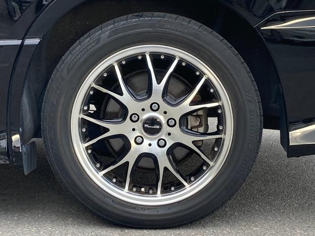 ノア Si ダブルバイビーII 禁煙 純正10インチナビ 後席フリップダウンモニター ハーフレザー 両側電動スライドドア 社外17インチAW 衝突軽減 クルーズコントロール バックカメラ スマートキー ETC 7人乗り 車検整備付(34枚目)