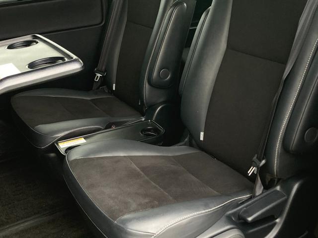 ノア Si ダブルバイビーII 禁煙 純正10インチナビ 後席フリップダウンモニター ハーフレザー 両側電動スライドドア 社外17インチAW 衝突軽減 クルーズコントロール バックカメラ スマートキー ETC 7人乗り 車検整備付(45枚目)