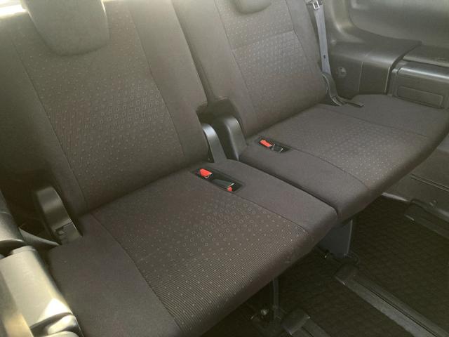 ヴォクシー ハイブリッドV 禁煙 両側パワースライドドア 前席シートヒーター ワイヤレス充電Qi 純正8型ナビ クルーズコントロール バックカメラ フルセグ LEDヘッドライト 純正15インチAW スマートキー ETC 7人乗り(15枚目)