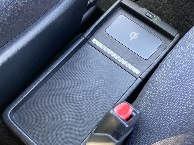 ヴォクシー ハイブリッドV 禁煙 両側パワースライドドア 前席シートヒーター ワイヤレス充電Qi 純正8型ナビ クルーズコントロール バックカメラ フルセグ LEDヘッドライト 純正15インチAW スマートキー ETC 7人乗り(46枚目)