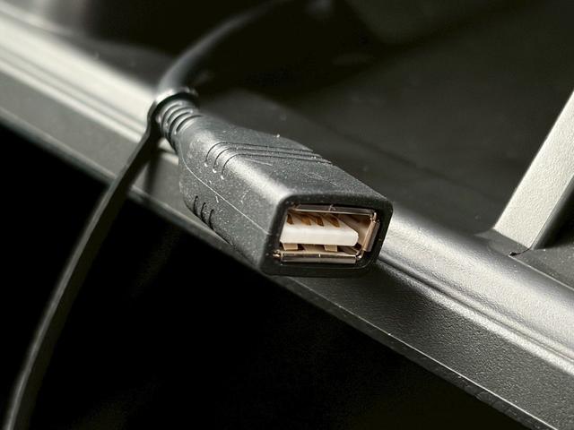 ワゴンR ハイブリッドFZ リミテッド 禁煙 セーフティサポート 純正ナビ バックカメラ 前後ドラレコ フルセグ 衝突軽減ブレーキ シートヒーター ヘッドアップディスプレイ LEDヘッドライト プッシュスタート スマートキー 車検整備付き(14枚目)