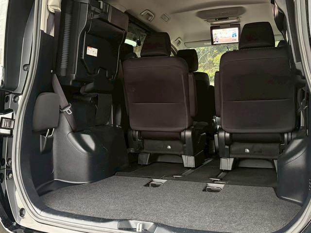 ヴォクシー ZS 禁煙車 社外マフラー モデリスタエアロ 純正9型ナビ フリップダウン 両側パワースライドドア バックカメラ フルセグ ドラレコ 前後クリソナ LED 純正16AW スマートキー 7人乗り 車検整備付(21枚目)