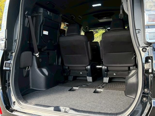 ヴォクシー ＺＳ　禁煙　社外ナビ　フルセグＴＶ　フリップダウンモニター　バックカメラ　両側パワースライド　ＤＶＤ再生　前後ドラレコ　社外１７インチＡＷ　衝突軽減ブレーキ　ＬＥＤ　ＥＴＣ　クルーズコントロール　ＵＳＢ接続（20枚目）