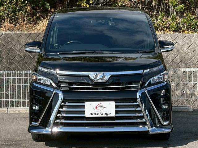 ヴォクシー ＺＳ　禁煙　社外ナビ　フルセグＴＶ　フリップダウンモニター　バックカメラ　両側パワースライド　ＤＶＤ再生　前後ドラレコ　社外１７インチＡＷ　衝突軽減ブレーキ　ＬＥＤ　ＥＴＣ　クルーズコントロール　ＵＳＢ接続（27枚目）