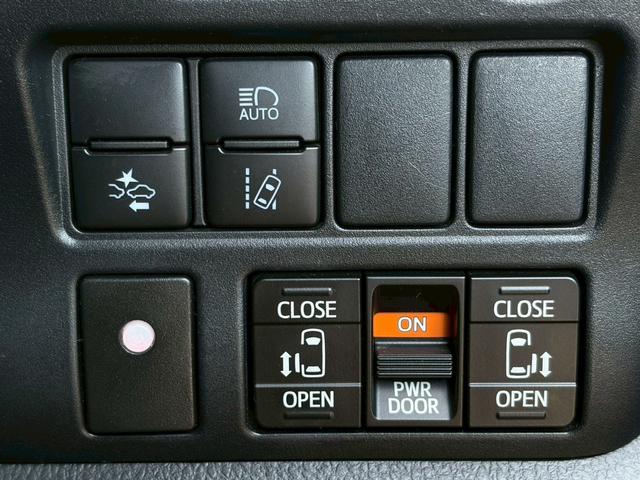 ヴォクシー ＺＳ　禁煙　社外ナビ　フルセグＴＶ　フリップダウンモニター　バックカメラ　両側パワースライド　ＤＶＤ再生　前後ドラレコ　社外１７インチＡＷ　衝突軽減ブレーキ　ＬＥＤ　ＥＴＣ　クルーズコントロール　ＵＳＢ接続（34枚目）